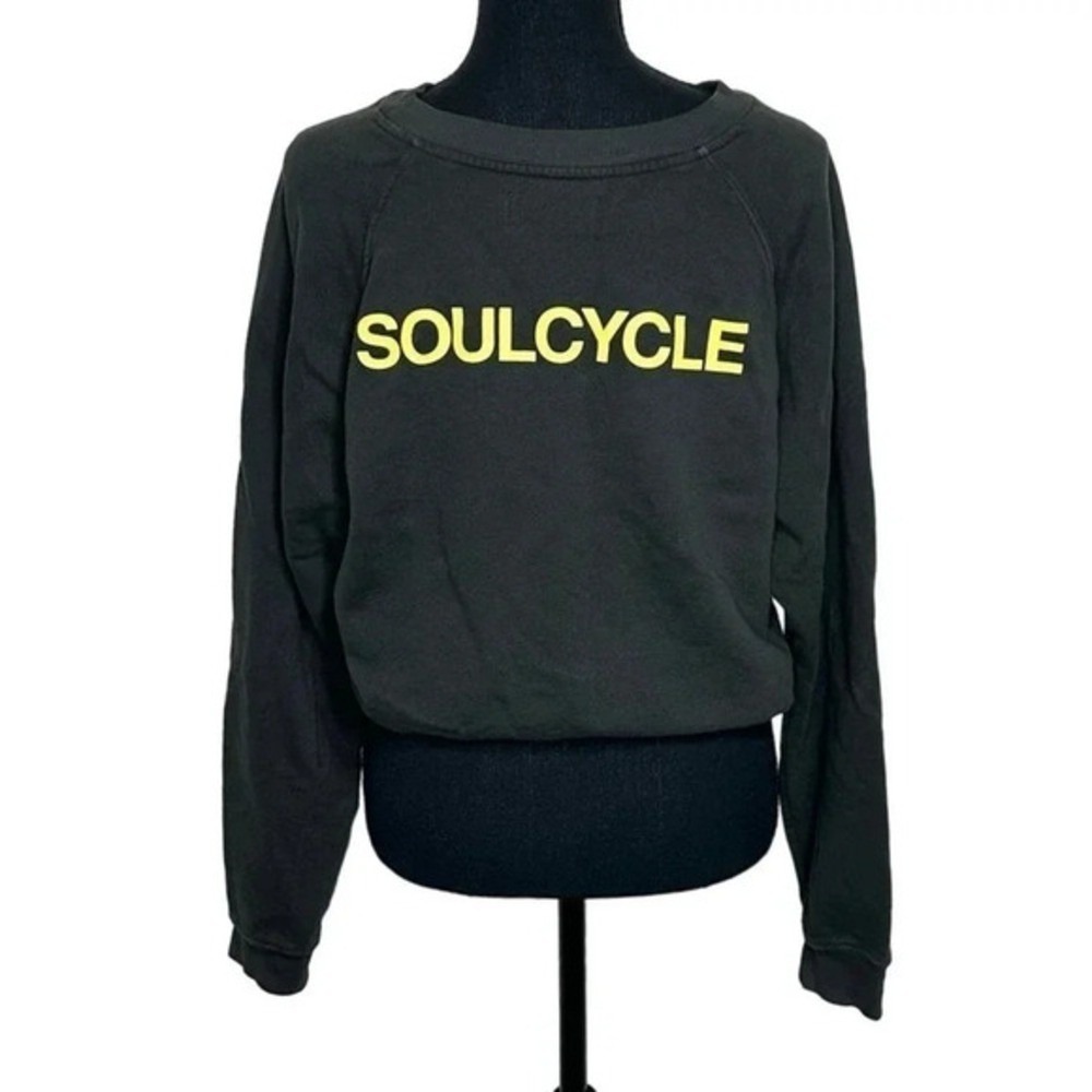 SoulCycle Sweatshirt‎ Medium Black Skull Stars Graphic Cropped Raglan Pullover